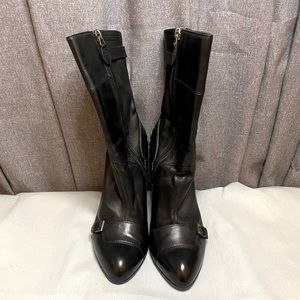 Ferragamo black leather ankle boots w. metal heels